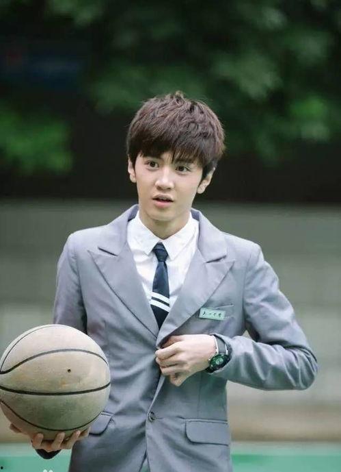 陈哲远爆料队友视频,揭秘娱乐圈不为人知的一面