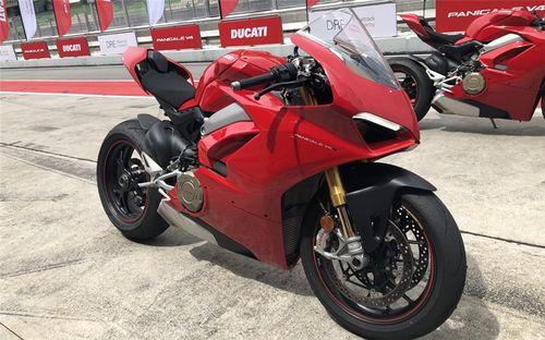 杜卡迪跑车爆料新闻视频,极致性能与科技美学完美融合 第3张 杜卡迪跑车爆料新闻视频,极致性能与科技美学完美融合 第3张