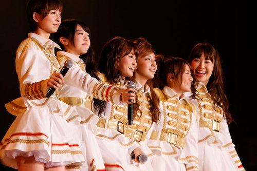 前田由美 在线观看,在线观看，揭开她的魅力世界  第2张