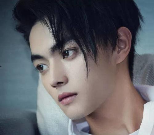 娱乐故事爆料许凯视频,娱乐爆料背后的真相揭秘  第2张