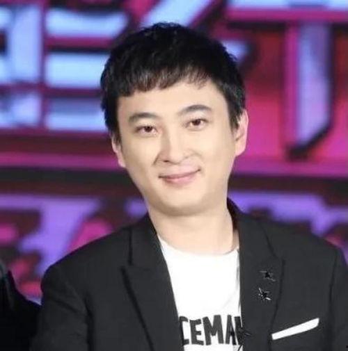 网红吃瓜头像男,揭秘网络红人的神秘面纱  第2张