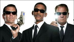 黑衣人3在线观看,时空穿越的终极对决  第3张