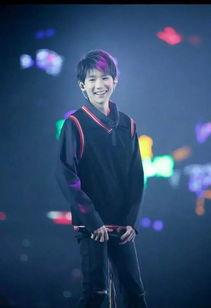 吃瓜爆料贾乃亮王源视频,吃瓜群众热议幕后真相