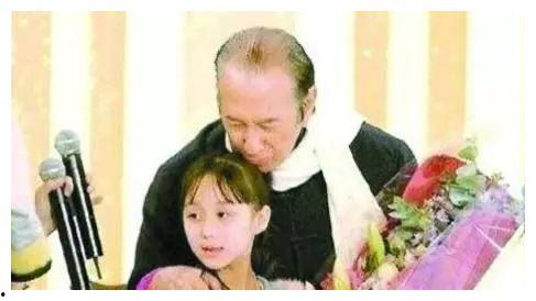 港媒爆料何超欣视频在线观看,在线观看引发热议 第3张 港媒爆料何超欣视频在线观看,在线观看引发热议 第3张