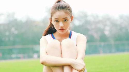 林允游泳班爆料视频,揭秘明星私下健身生活  第3张