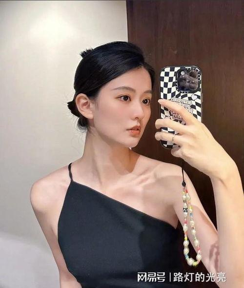 娱乐圈吃瓜爆料赵露思,娱乐圈爆料中的甜蜜与争议  第2张