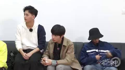 李文最新爆料新闻,揭秘事件背后惊人内幕  第1张