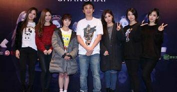 最新爆料娱乐圈新闻,明星恋情曝光，豪门恩怨再起波澜